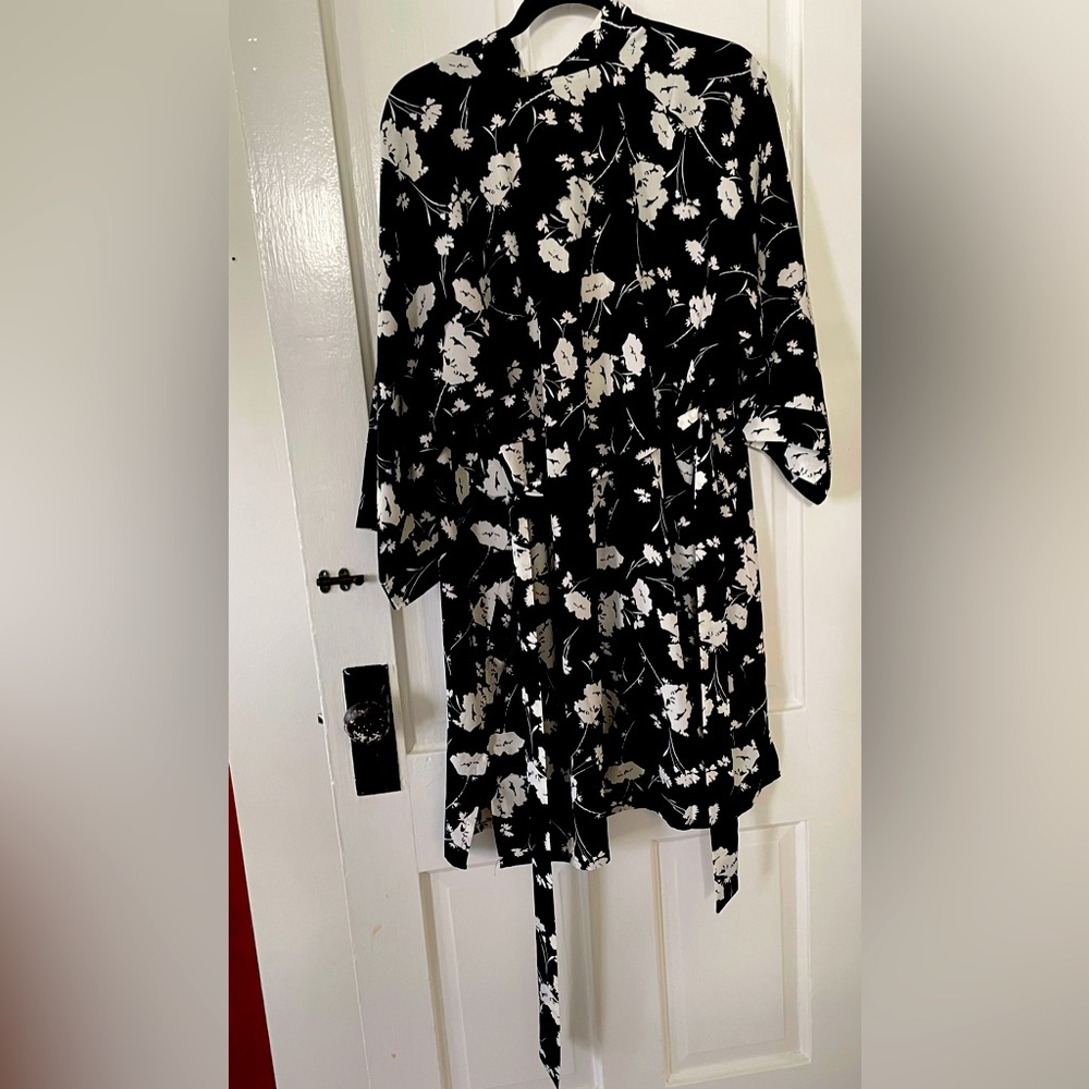 Kim+Ono Sleek Black Kimono Robe